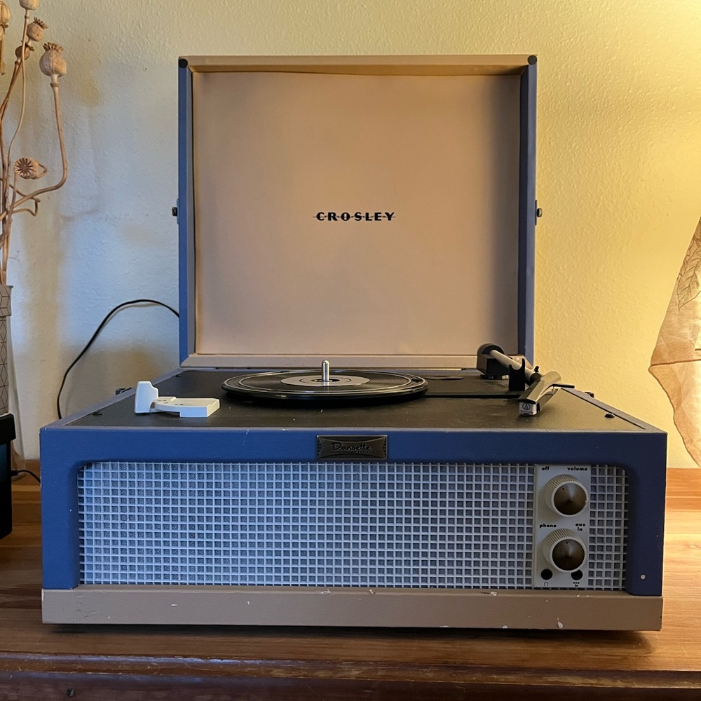 Crosley Tan and Black Vinyl Player - Picture 2 of 6